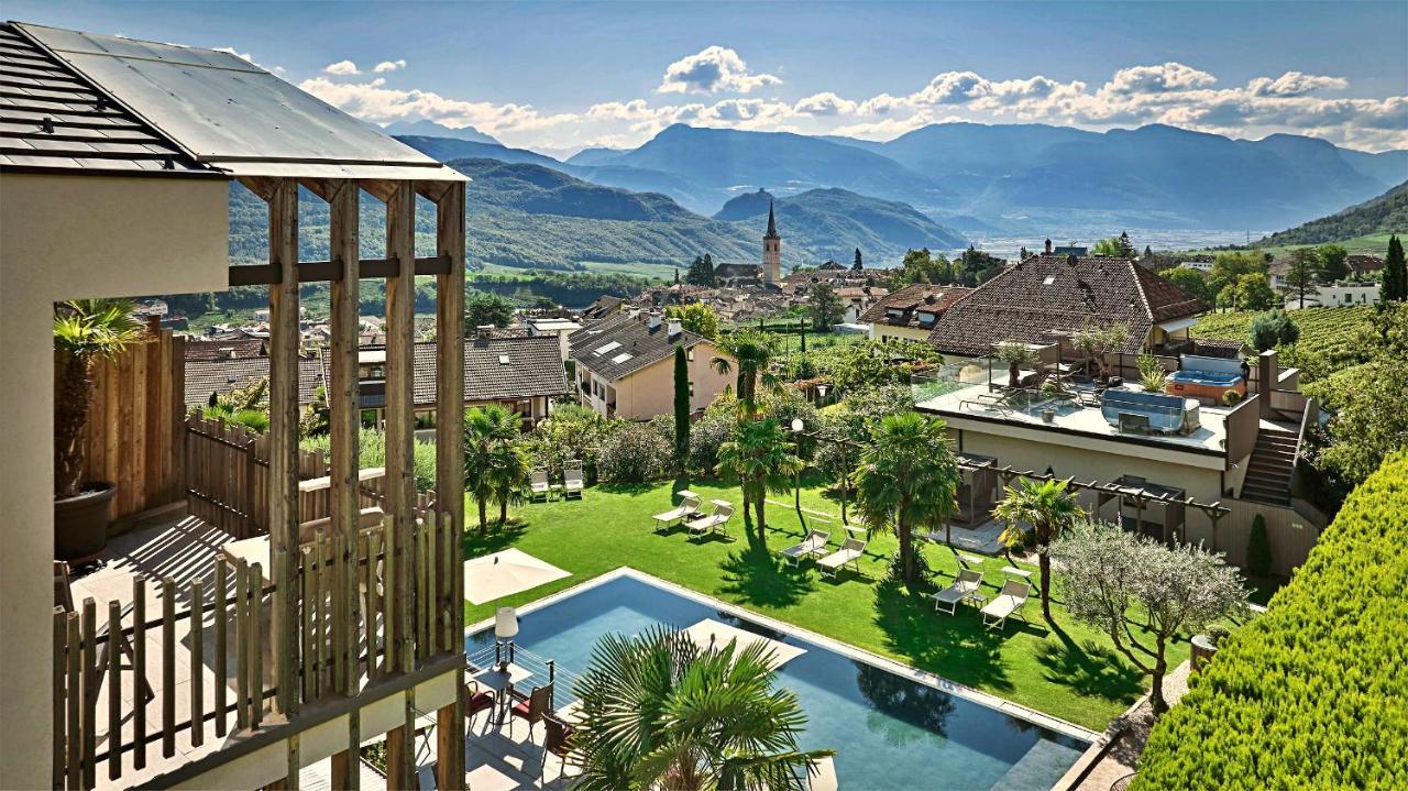 Das Panorama Designhotel Caldaro Esterno foto