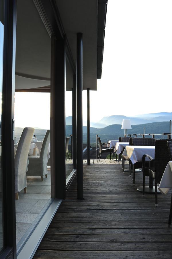 Das Panorama Designhotel Caldaro Esterno foto